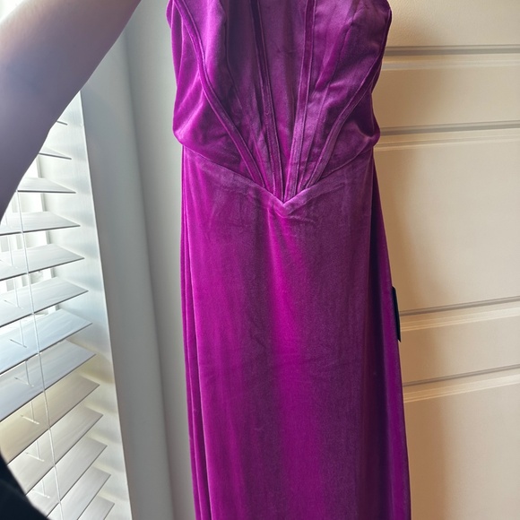 Wedding guest formal dress - Picture 2 of 4